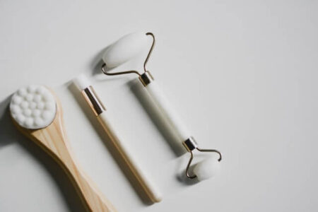 Facial cleansing and exfoliation tools and massage jade roller